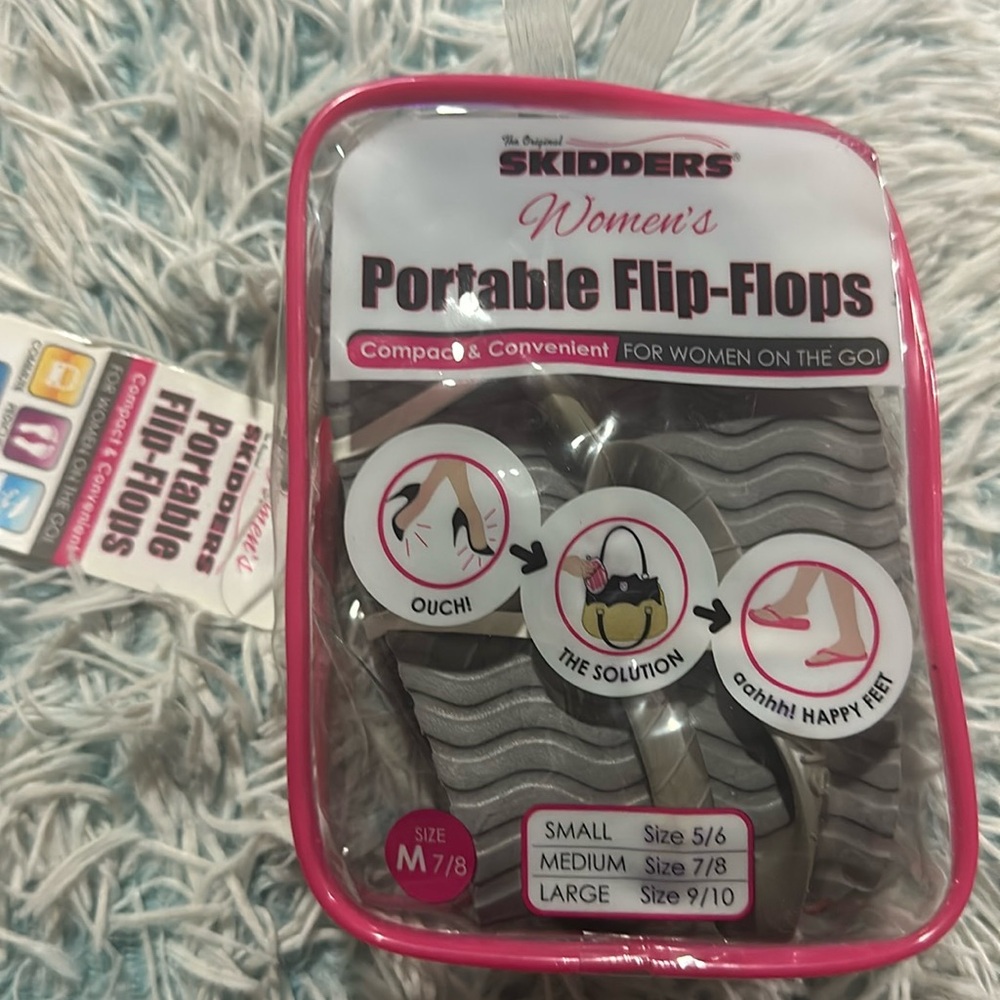 Skidders | portable flip flop size medium (size 7-8)